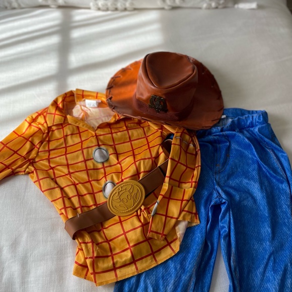 Disney Parks Authentic Toy Story Woody Cowboy Sheriff Hat & Child's Costume - Picture 9 of 9